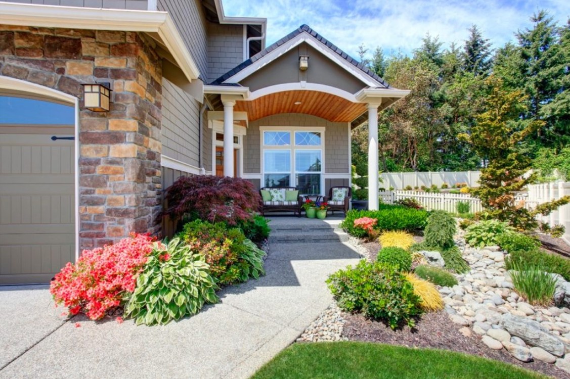 Summer Home Improvement Ideas That Add Comfort, Value, and Curb Appeal