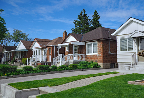 Mid-Year Market Check: What Homeowners Should Watch Heading Into Summer