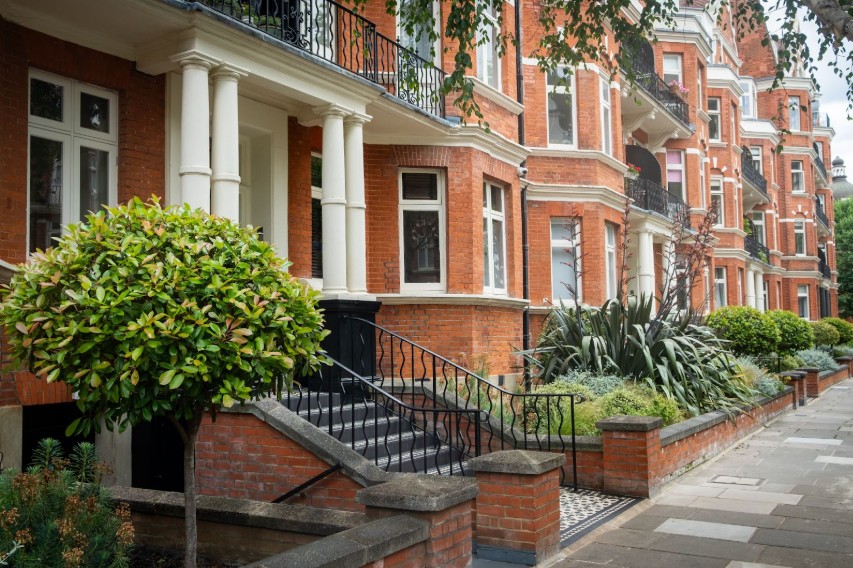 Thinking Like an Investor: How to Build Wealth Through Real Estate